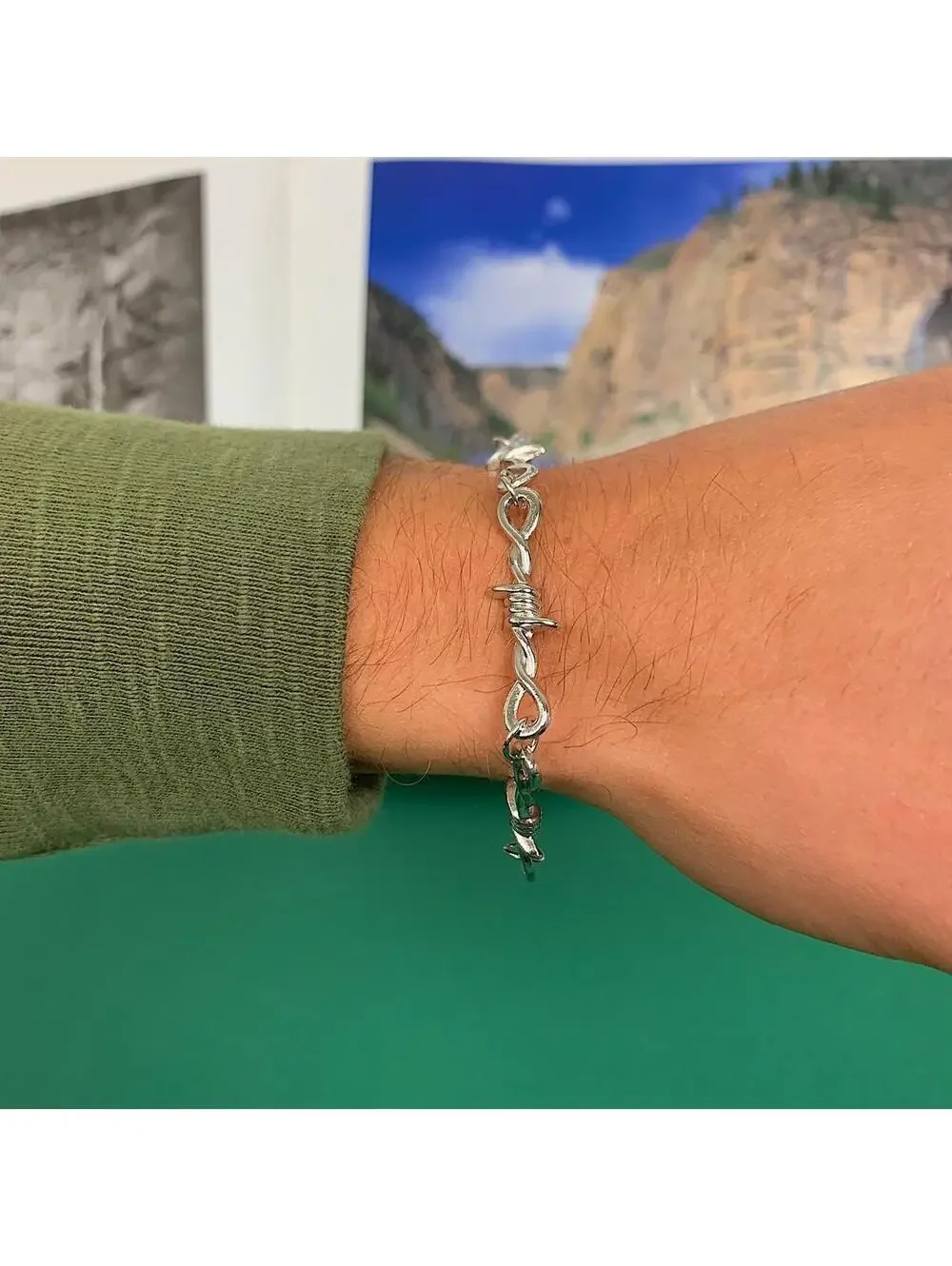 Cyber Y2k barbwire opium punk style bracelet. Cool design. Nice quality. Chain